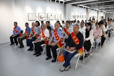 “中國夢·勞動美”慶祝中華全國總工會成立100周年勞模風采藝術展開幕